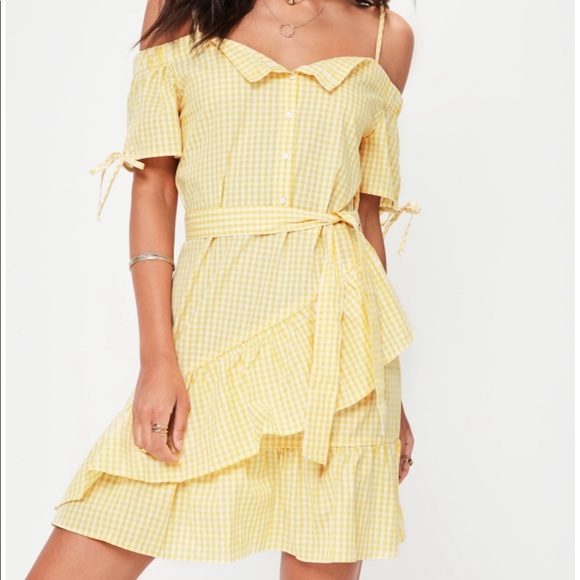 Missguided Dresses & Skirts - Missguided Cold Shoulder Gingham Dress